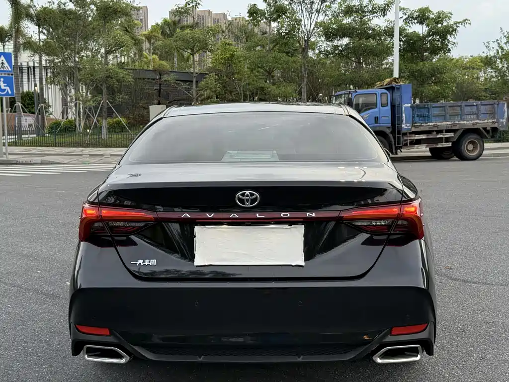 Toyota Avalon 2020 — фото 10
