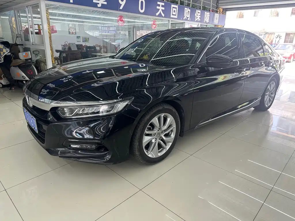 Honda Accord 2020 — фото 1