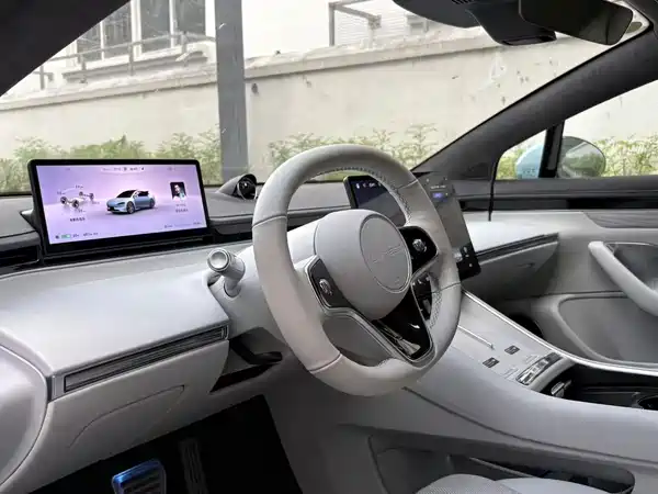 Luxeed S7 2025