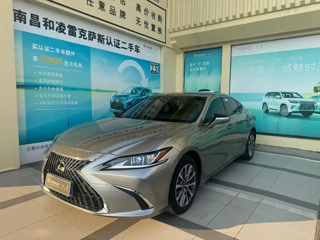 Lexus ES 2024 — фото 1