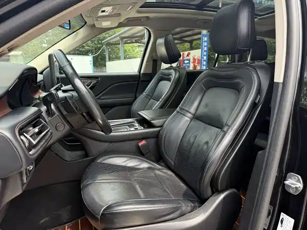 Lincoln Aviator 2021