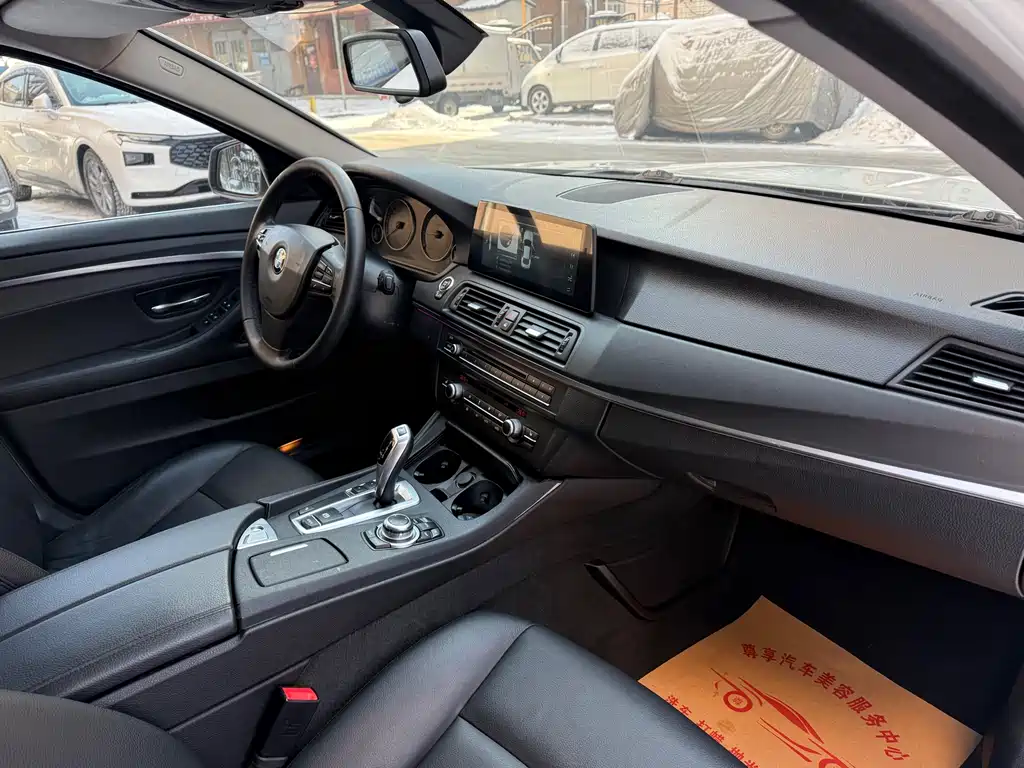BMW 5 Series 2014 — фото 18
