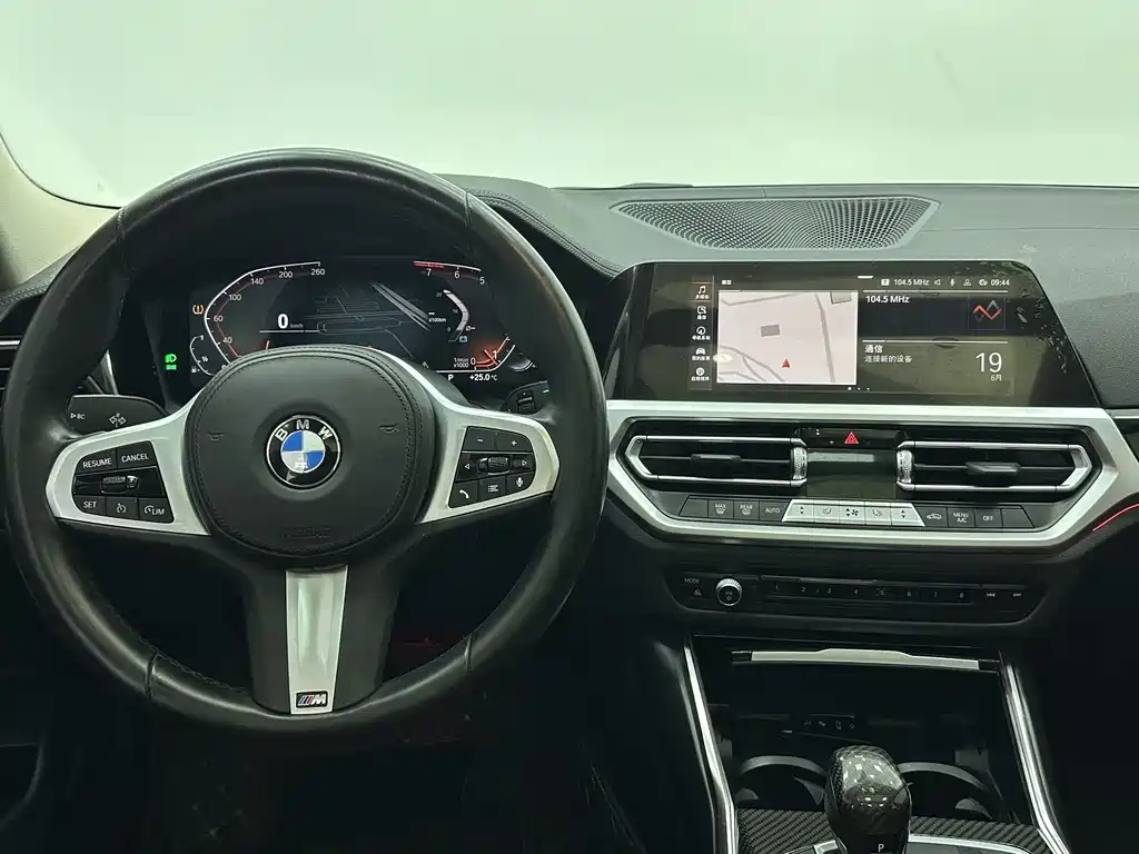 BMW 3 Series 2022 — фото 11