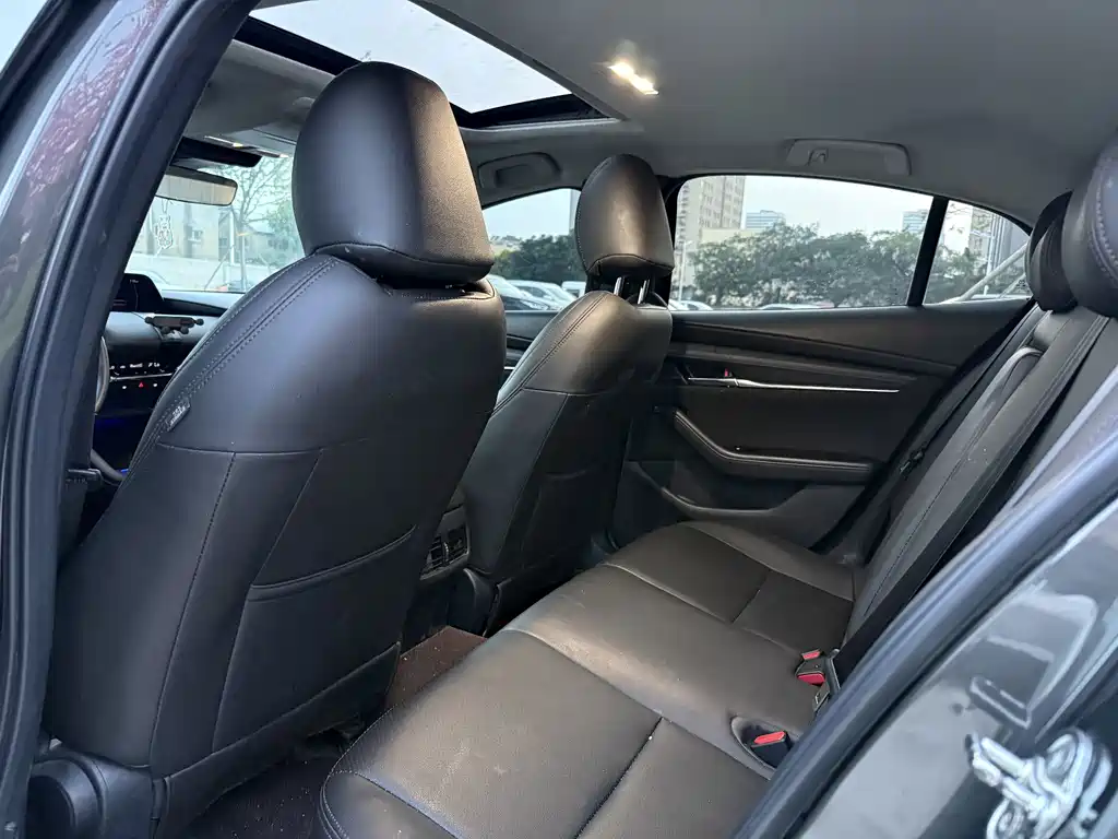 Mazda 3 Angkesela 2022