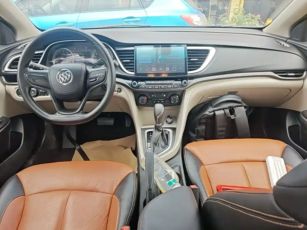 Buick Excelle 2016 — фото 10