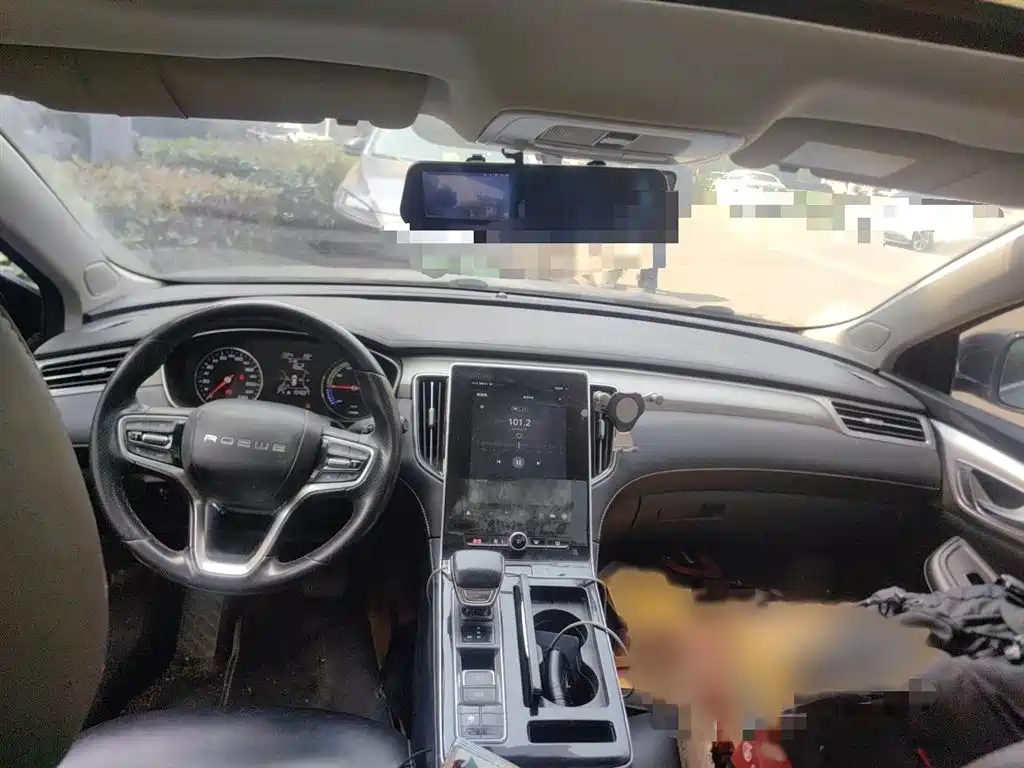 Roewe i6 MAX New Energy 2021 — фото 13