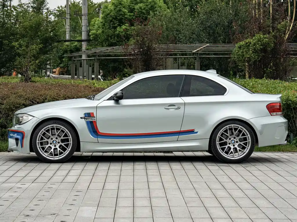 BMW 1 Series M 2012 — фото 5