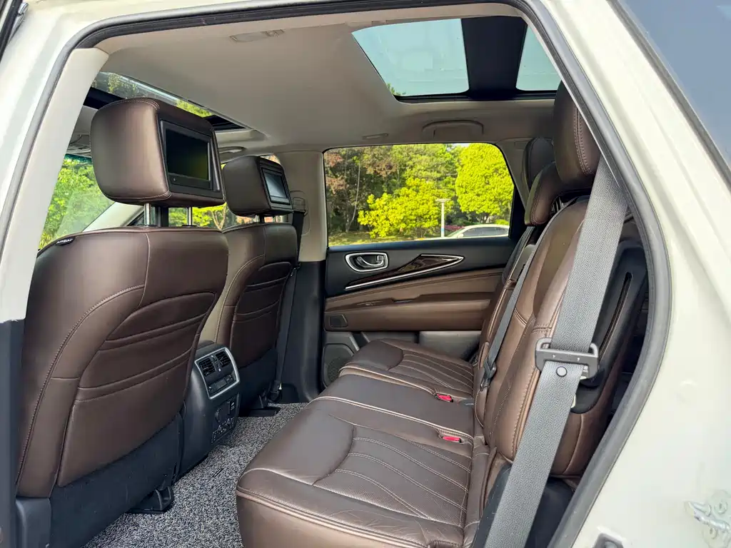 Infiniti JX 2015 — фото 4
