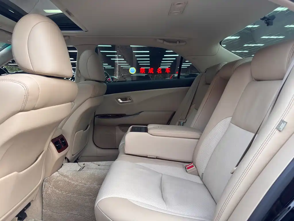 Toyota Crown 2014 — фото 18
