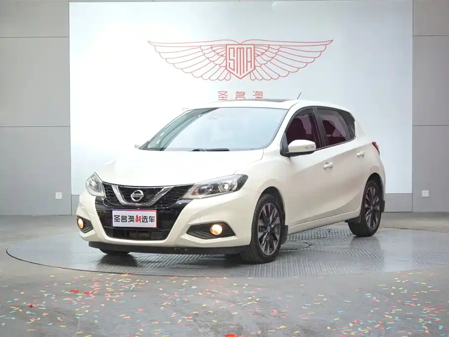Nissan Tiida 2017 — фото 1