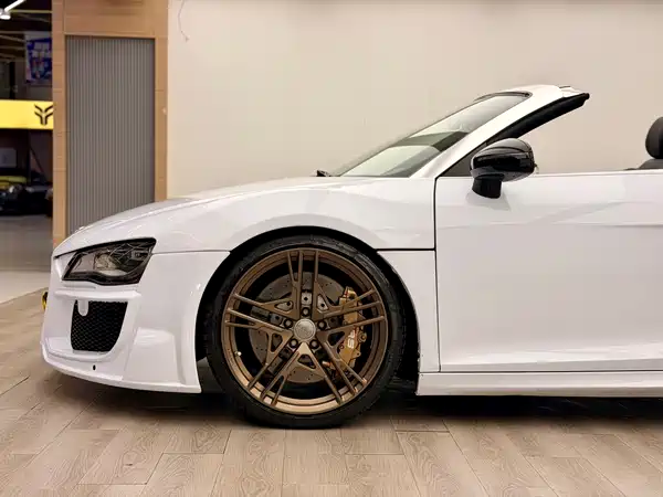 Audi R8 2012
