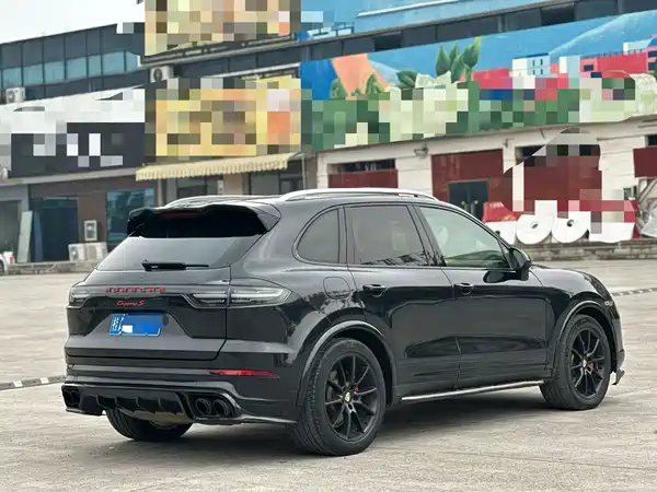 Porsche Cayenne 2011
