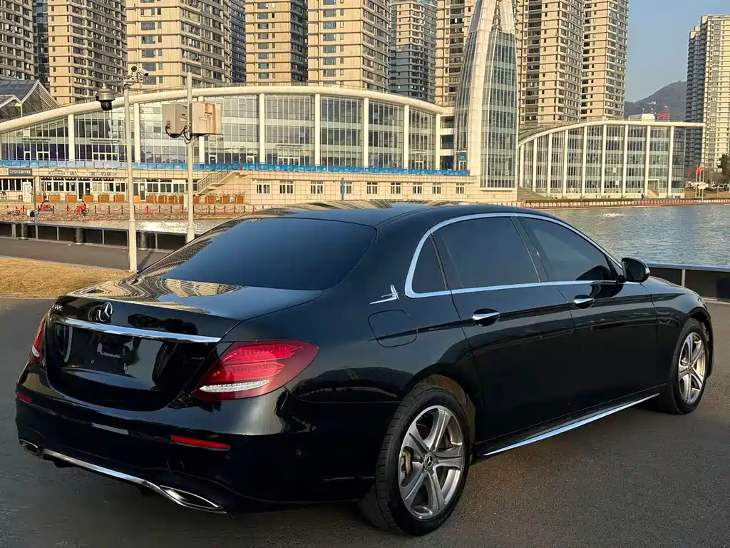 Mercedes-Benz E-Class 2018 — фото 7
