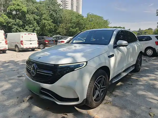 Mercedes-Benz EQC 2020