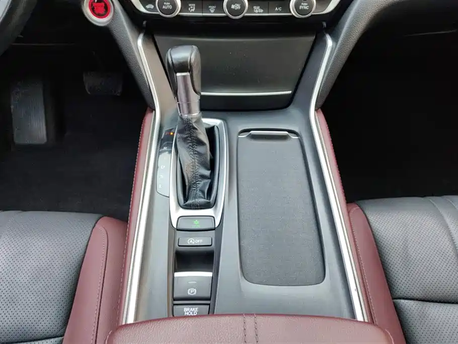 Honda Inspire 2022 — фото 16