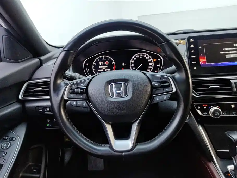 Honda Inspire 2022 — фото 15