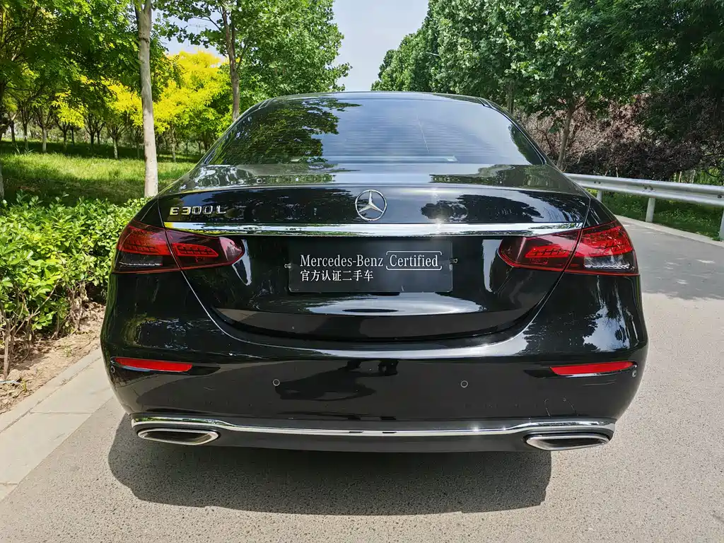 Mercedes-Benz E-Class 2023 — фото 10