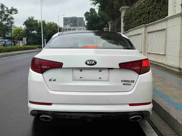 Kia K5 2012