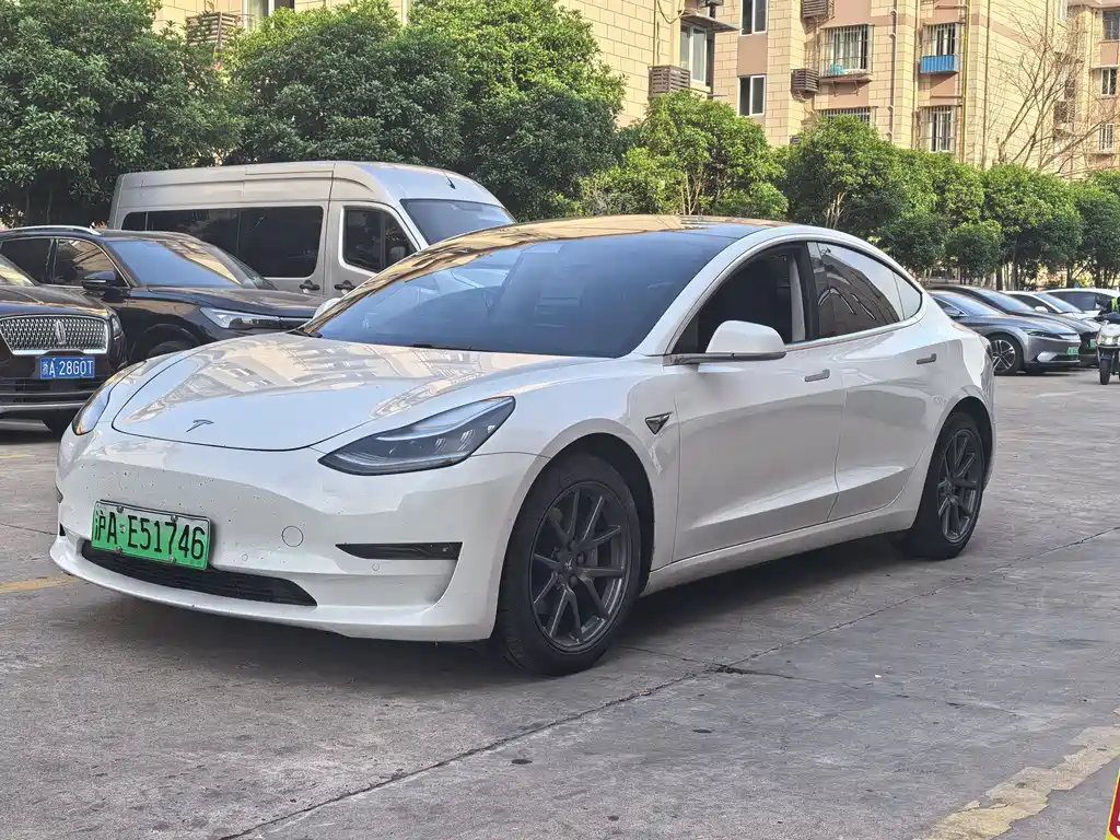 Tesla Model 3 2019 — фото 1
