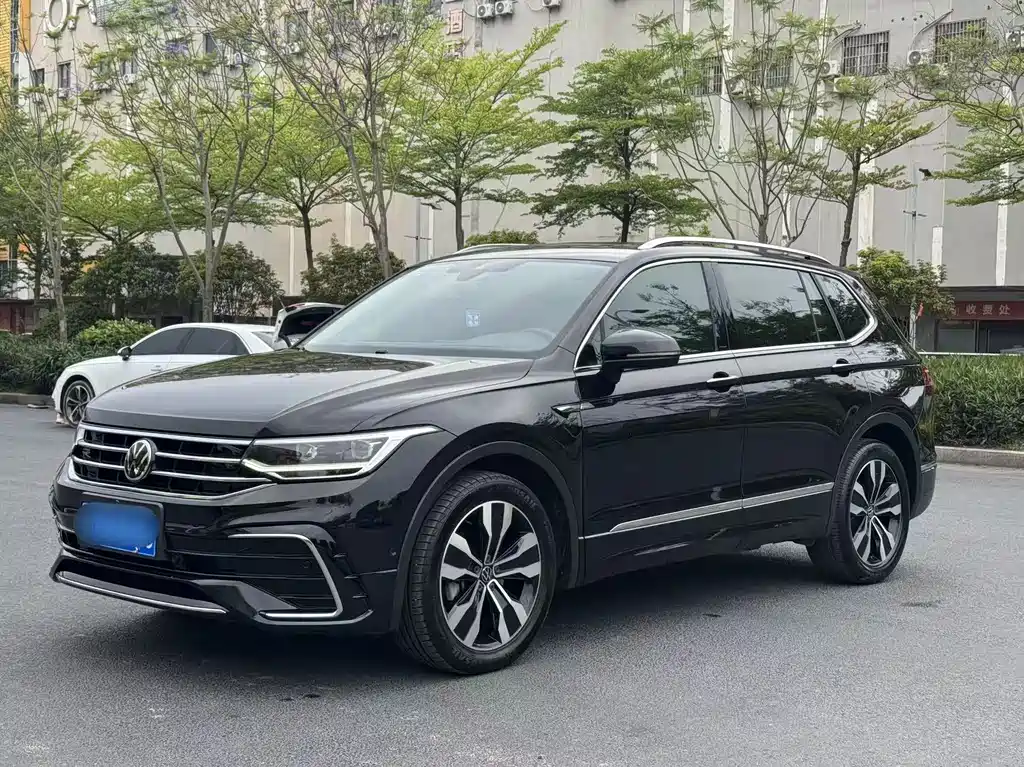 Volkswagen Tiguan L 2023