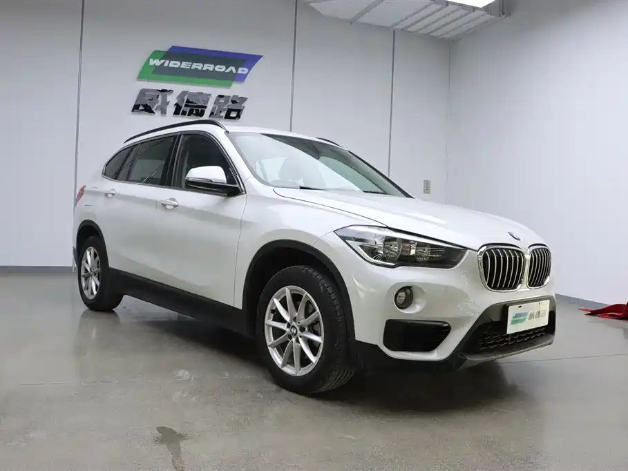 BMW X1 2019 — фото 8