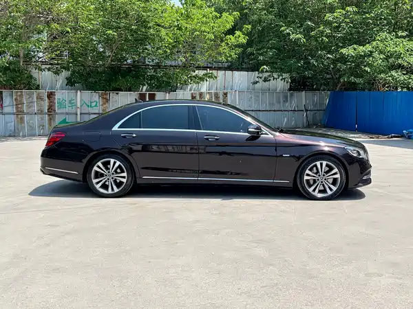 Mercedes-Benz S-Class 2020