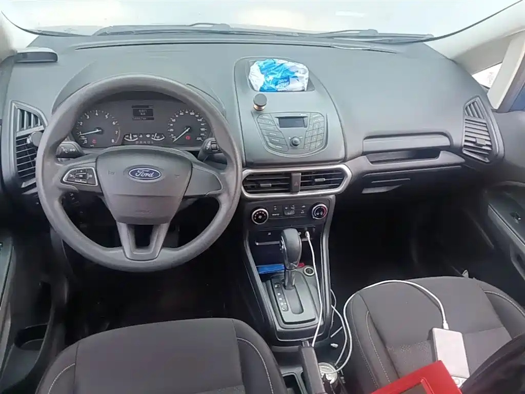 Ford Ecosport 2017 — фото 10