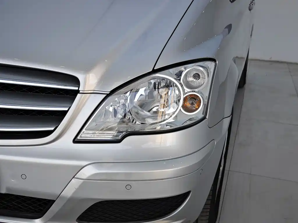 Mercedes-Benz Viano 2015 — фото 24