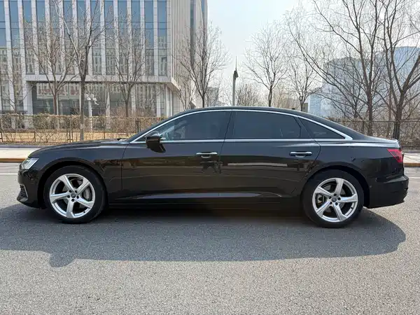 Audi A6L 2020