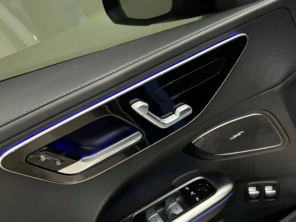 Mercedes-Benz C-Class New Energy 2022 — фото 7