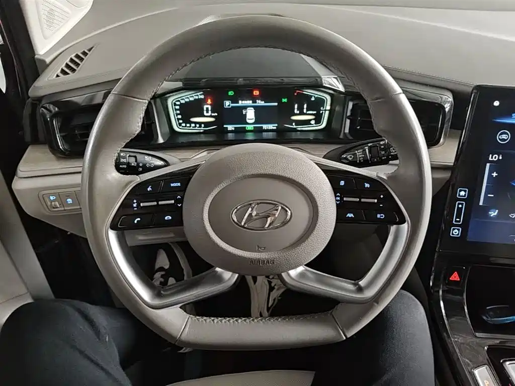 Hyundai Custo 2021 — фото 11