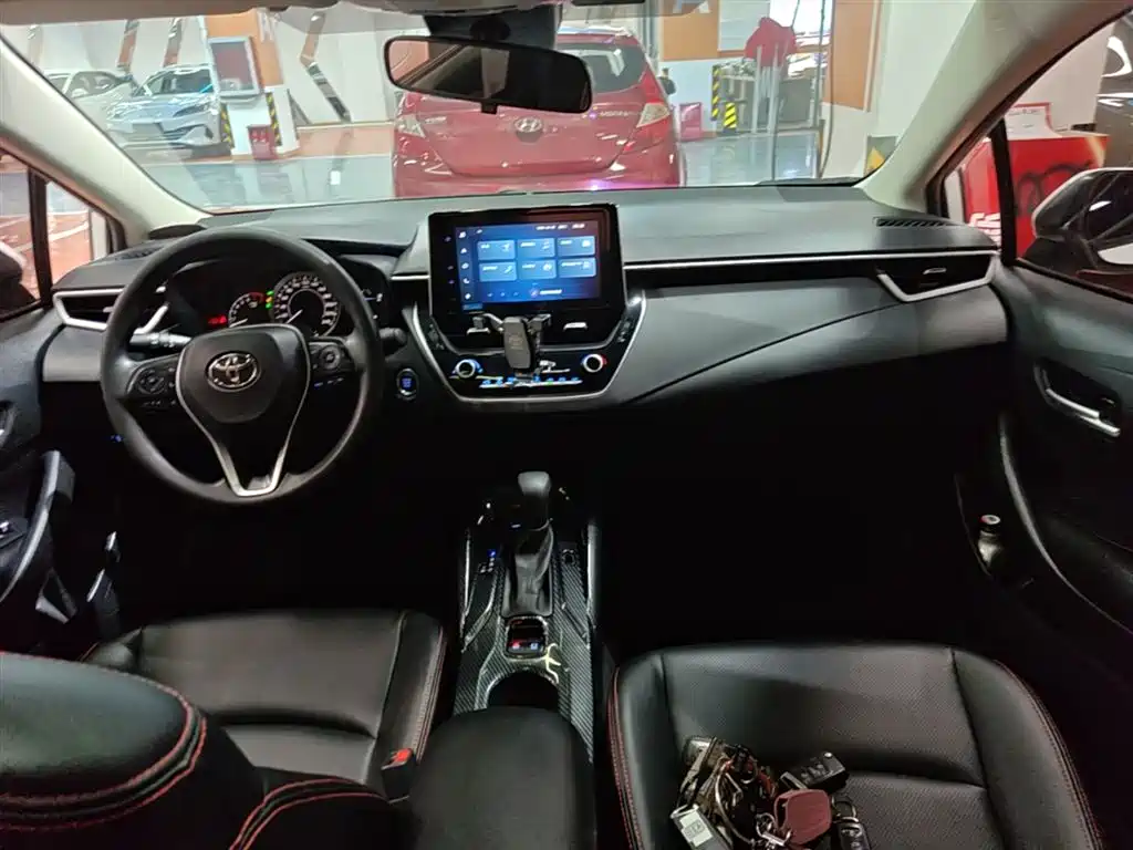 Toyota Corolla 2021 — фото 10