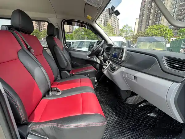 Maxus V80 2024
