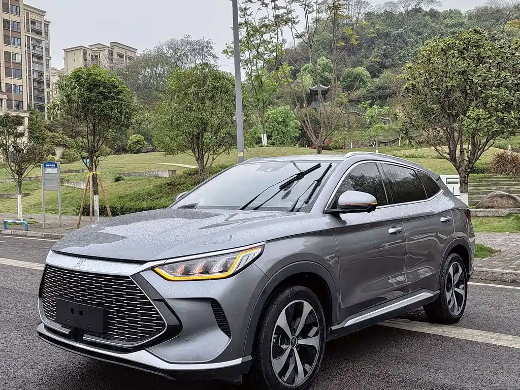BYD Song PLUS New Energy 2022 — фото 1