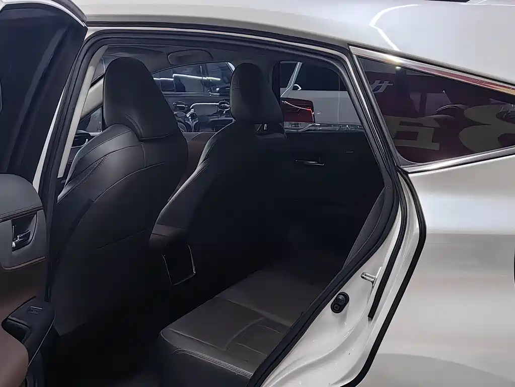 Toyota Harrier 2022 — фото 15
