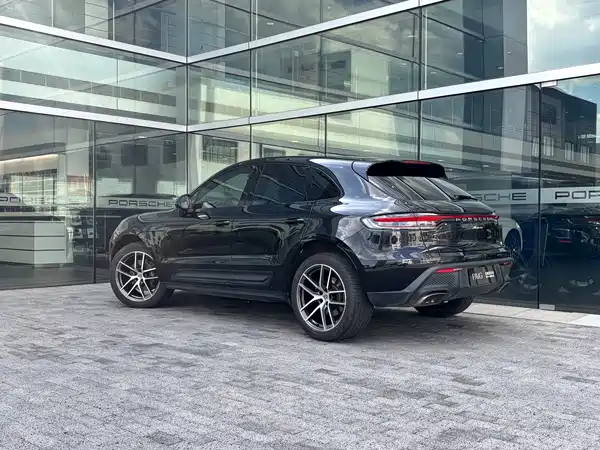 Porsche Macan 2023
