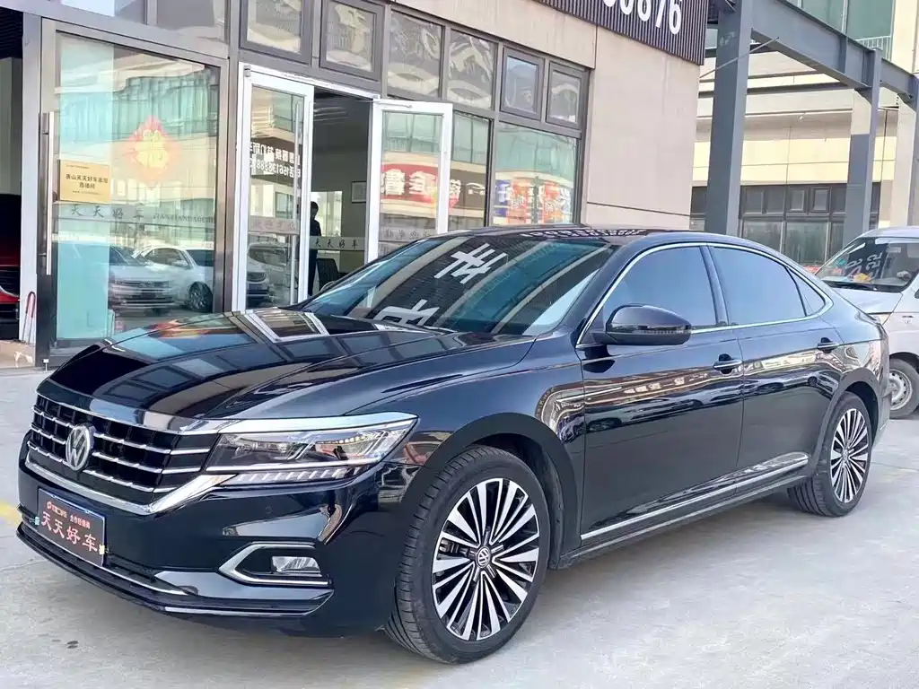 Volkswagen Passat 2019 — фото 1