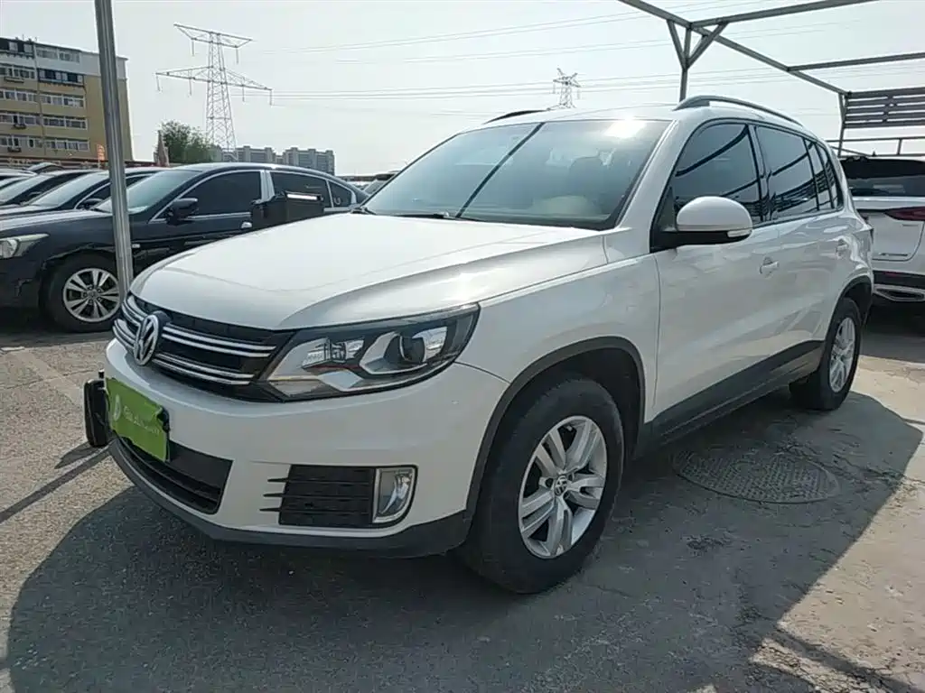 Volkswagen Tiguan 2015 — фото 2