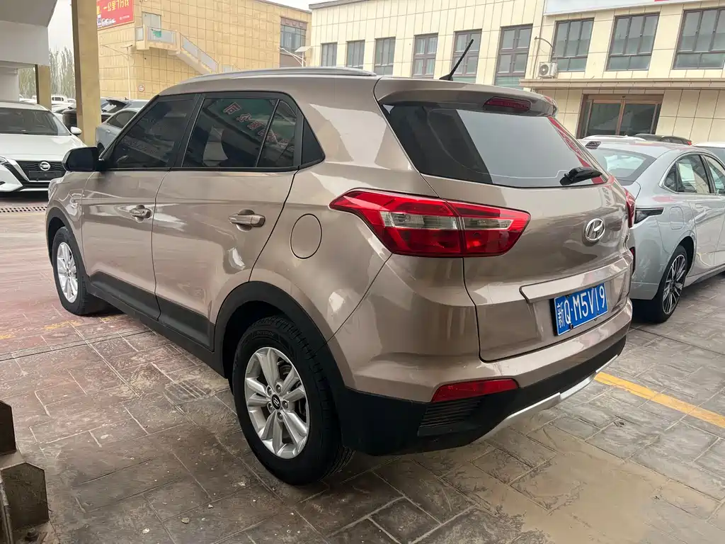 Hyundai ix25 2015 — фото 12