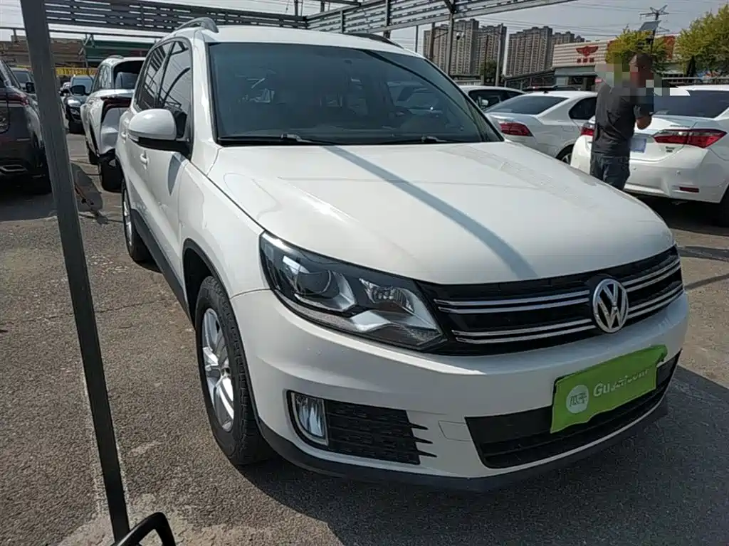 Volkswagen Tiguan 2015 — фото 4