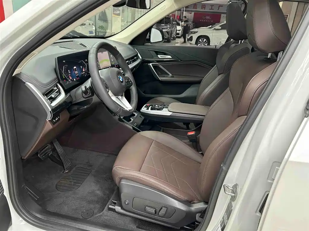 BMW X1 2024 — фото 11
