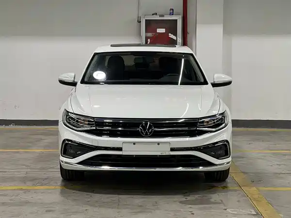 Volkswagen Bora 2023