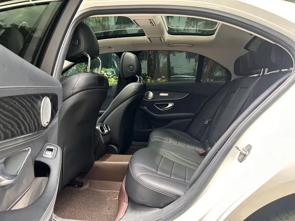 Mercedes-Benz C-Class 2018