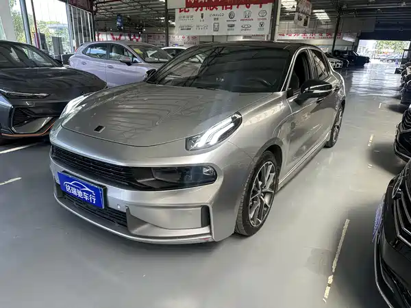 Lynk & Co 03 2022