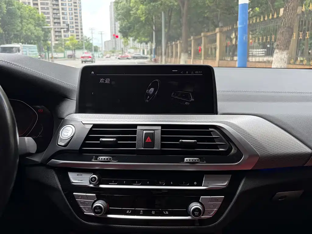 BMW X4 2021 — фото 19