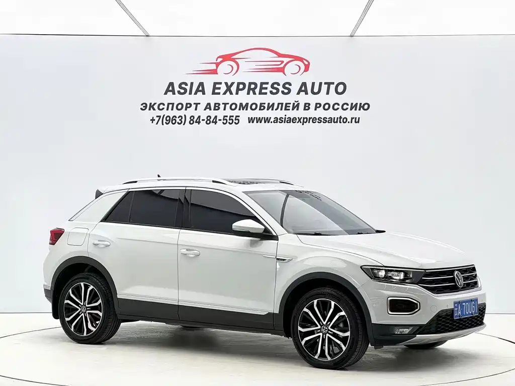 Volkswagen T-Roc 2023 — фото 3