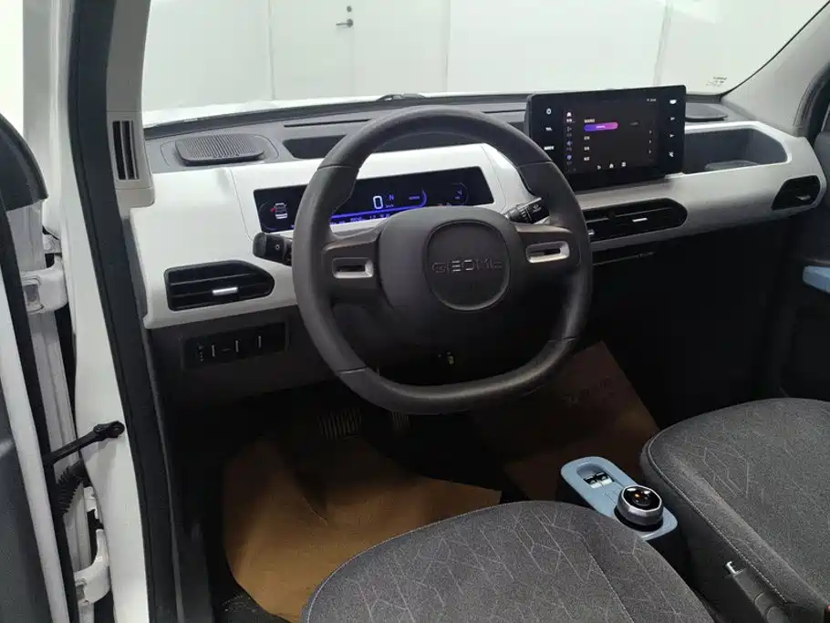 Geely Galaxy Panda 2025 — фото 12