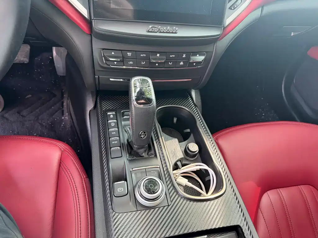 Maserati Ghibli 2020 — фото 17