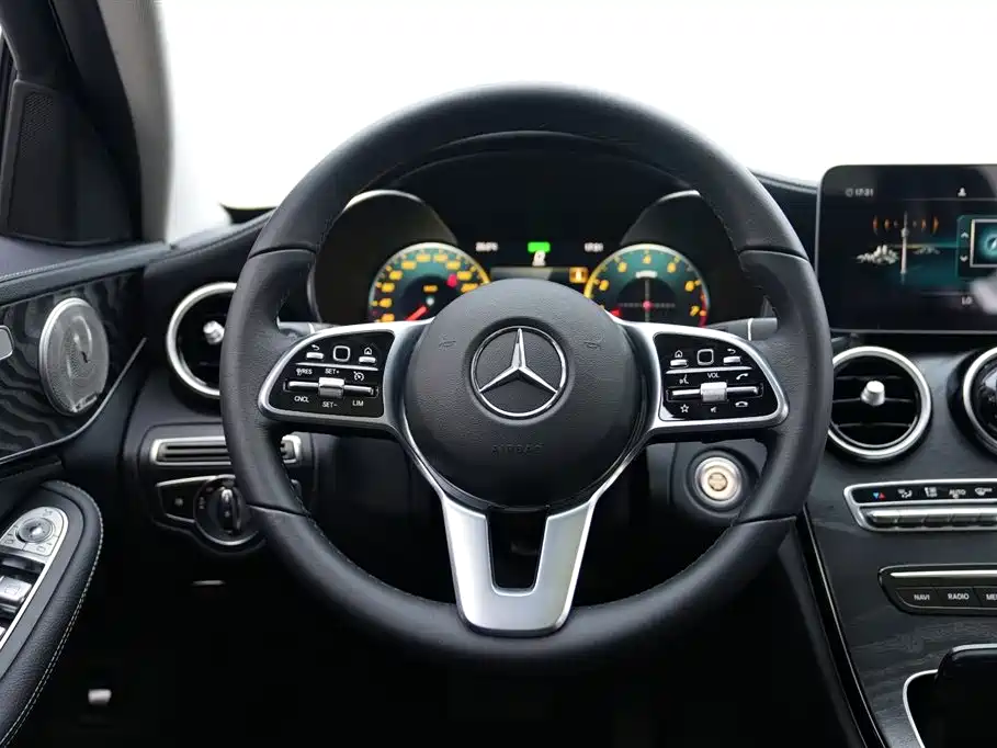 Mercedes-Benz C-Class 2019 — фото 14