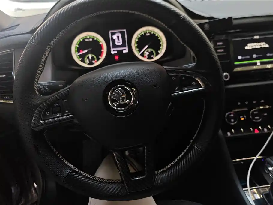 Skoda Kodiaq 2017 — фото 15